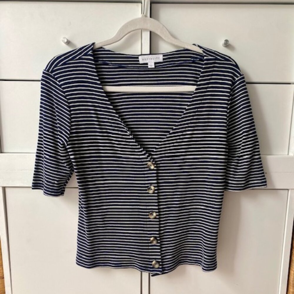 Cropped blue and white stripped shirt